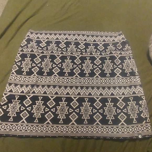 Billabong Aztec Print Mini Skirt - Picture 1 of 4